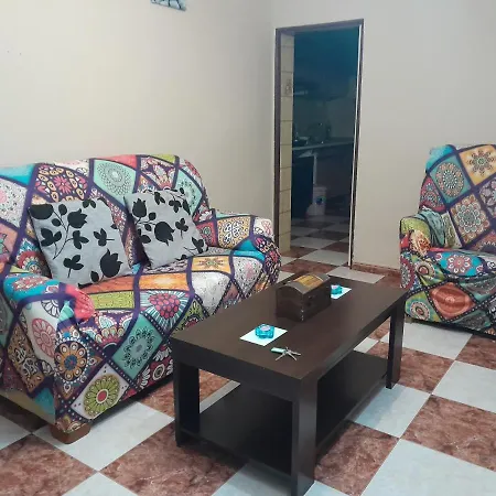 Disfruta De Un Barrio Tranquilo Alcala de Guadaira