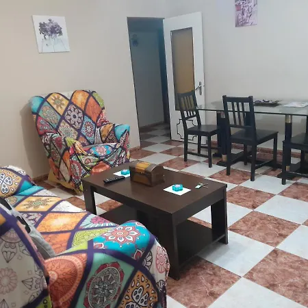 Disfruta De Un Barrio Tranquilo Alcala de Guadaira